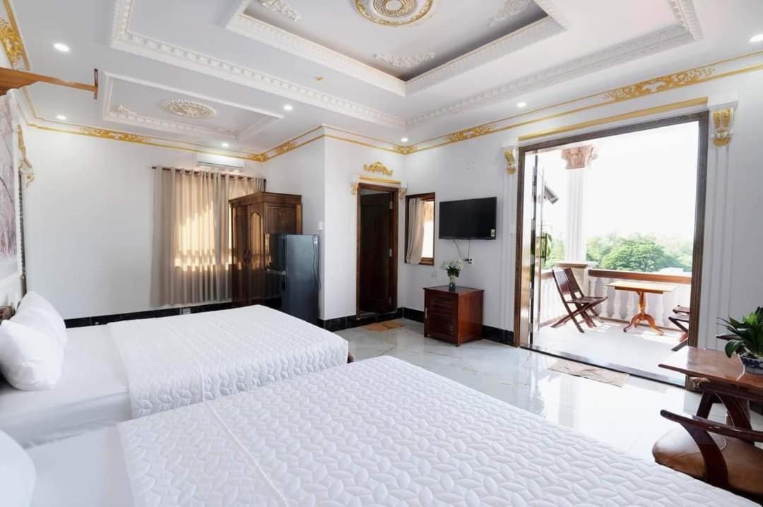 Little Saigon Hotel Chau Doc Buitenkant foto